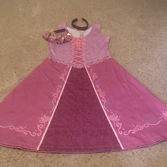 Rapunzle Dress - Picture 2 of 5